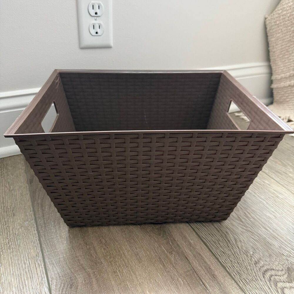 Boutique Plastic Bin